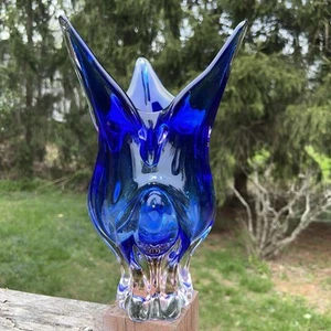 JOSEF HOSPODKA CHRISBSKA CRECH ART GLASS BOHEMIAN COBALT BLUE ABSTRACT VASE PINK - Picture 1 of 18