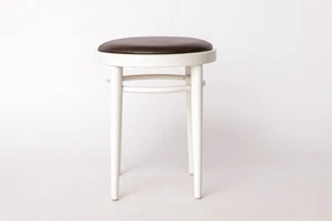 Vintage Thonet Stool – White Lacquered Wood & Brown Leather – 1990s–2000s - Picture 1 of 7