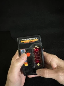 Juego portátil Mattel Electronics Battlestar Galactica Space Alert 1978 vintage - Imagen 1 de 9