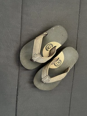Chanclas Cobian ARV 2tm Jr niños pequeños talla 4/6 marrón usadas 📋Inv2 Foto 1 de 4