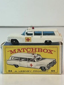 Matchbox No. 54 Cadillac S&S Ambulance With Original Box - Picture 1 of 15
