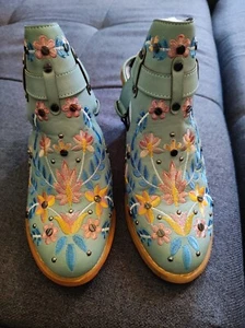 Schuhe Damen bestickt - Bild 1 von 5