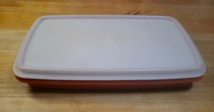 Vintage Tupperware 816-11 Deli Keeper Cheese Cold Cuts 5.5" x 9.5" Paprika Red - Picture 1 of 4