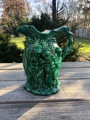 Jarra verde mayólica vintage/antigua con faunes - aproximadamente 8" ancho x 9" alto Foto 1 de 4