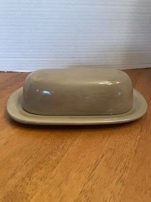 Pottery Barn Sausalito Ceramic 1/4 lb Covered Butter Dish Taupe Discontinued 09 - Image 1 of 4