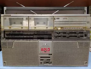 Sharp Gf-555x Stereo Cassette Radio Portatile Boombox GhettoBlaster Anni 80 - Foto 1 di 5