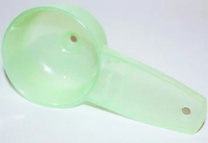 Gadget Tupperware Mini Embudo Cocina Pequeña Tesoros Pequeños Verde Transparente ❤️ - Imagen 1 de 1