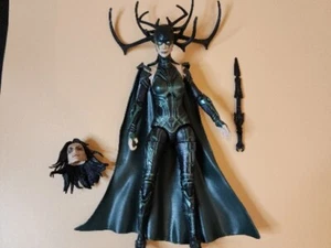 Marvel Legends - Thor Ragnarok - Hela Loose AB50 - Foto 1 di 8