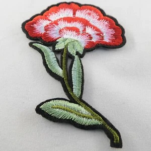 Badge Iron-on Patch Embroidered Rose - Picture 1 of 1