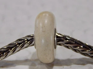 TROLLBEADS NO TIENE NI IDEA si piedra ámbar o? CUENTAS #3 RARAS Cuentas únicas CC (UNA CUENTA) NUEVAS - Imagen 1 de 18