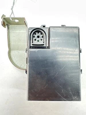 Caja cerebral chasis Infiniti Q45 02 Foto 1 de 3