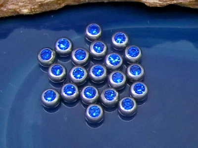 20 Stück kleine Ersatzkugeln Piercing Ø 2,5mm Kristall blau Gewinde 1,2mm - Bild 1 von 2