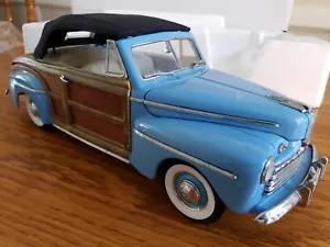 Signature Models Ford 1946 Super Sportsman Woody 1:18 Scale Die Cast e - Picture 1 of 11