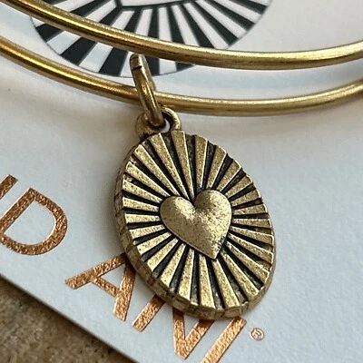 Alex and Ani "AMOR" Rafaeliano Oro Corazón Símbolo Dije Ajustable Pulsera con tarjeta Foto 1 de 4