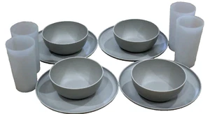8 Piece  Basic Plastic Dinner Plates, Bowls & Cups - Picture 1 of 5