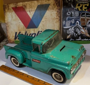 LOOK! Vintage Buddy L Stepside pickup-great patina-good project! WQW! - Picture 1 of 10