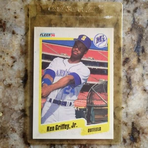 Ken Griffey Jr. 1990 Fleer  Error Card Misprint Blue Heart  - Picture 1 of 3