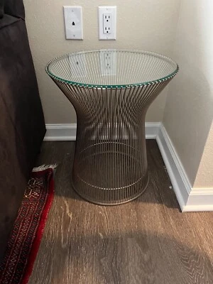 Mesas auxiliares de cesta de alambre Knoll Platner Foto 1 de 2