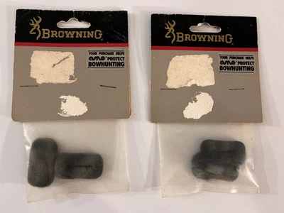 2 PAIR VINTAGE BROWNING ARCHERY TRADITIONAL POLAR FLEECE BOW STRING SILENCERS  - Image 1 of 2