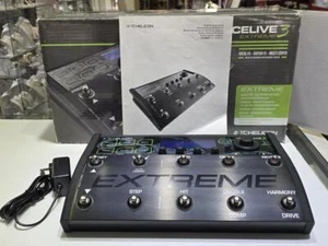 TC HELICON VOICE LIVE 3 EXTREME LIGHT USE (CJL059454) - Picture 1 of 9