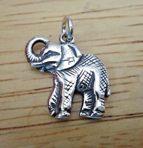 Sterling Silver 18x18mm Elephant Zoo Charm back is concave - Picture 1 of 3