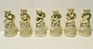 Juego de 6 ángeles infantiles de porcelana sentado encima de la campana - Imagen 1 de 10