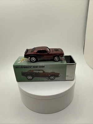 Johnny Lightning 1971 Plymouth Hemi Cuda con estuche de hojalata 1:64 suelto Foto 1 de 4