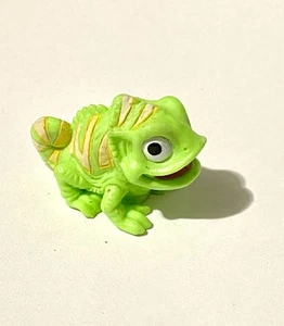Figura PVC Pascal Enredado Disney - Imagen 1 de 5