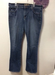 Old Navy Womens Jeans Jeans Just Below Waist 18 Regular Stretch Boot Cut Blue 43 - Picture 1 of 8