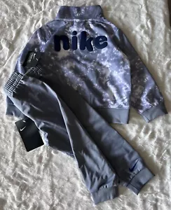 NIKE SPORTSWEAR Baby Boy's Tracksuit, Jacket/Joggers, 2-Piece Set - Picture 1 of 8