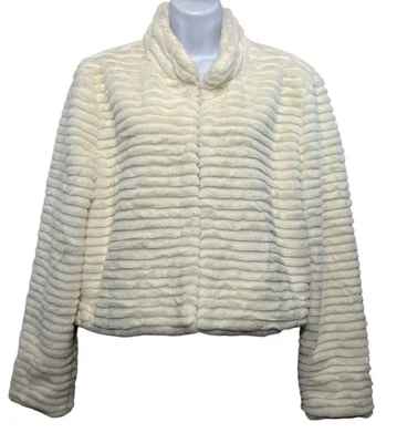 Betsey Johnson Jacket Womens XL Cream Faux Fur Plush Short Coat Polyester Lined - Image 1 of 4