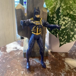 1997 Batman & Robin Movie (Deluxe) 5" Action Figure Rooftop Pursuit Batman Toy. - Picture 1 of 6