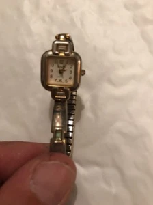 Reloj Vanity Fair Mujer Tono Plateado Oro Banda Elástica Japón Move. Cuadrado de cuarzo - Imagen 1 de 12