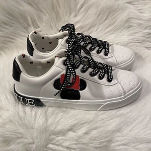 Minnie Mouse Damenschuhe Größe 6,5 weiß und schwarz Turnschuhe mit roten Akzenten " - Bild 1 von 9