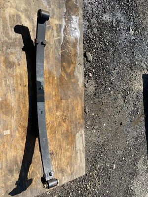 Muelle de hoja delantero - Código X | Se adapta a Ford F250 F350 F450 F550 1999-2004 Foto 1 de 3