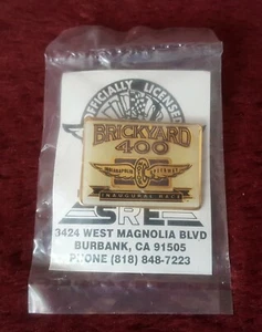 1994 Brickyard 400 Eröffnungsrennen Sammler Pin - Hut Anstecknadel - NOCH VERSIEGELT - Bild 1 von 2