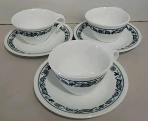3 VTG Corelle Old Town Blue Onion - Saucer & Hook Handle Tea Cup Coffee Mugs  - Picture 1 of 5
