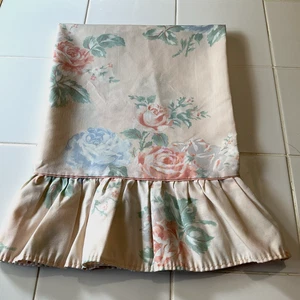 JCP Perm Press Standard Ruffled Pillowcase - Picture 1 of 6