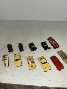 Slot car vintage per ricambi 5 complete 2 carrozzerie 4 telaio non so se funzionanti per ricambi - Foto 1 di 10