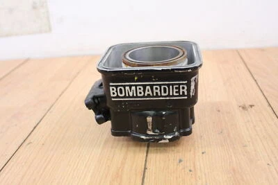 Jarro cilindro 1985 Ski-Doo Formula MX  - Imagem 1 de 4