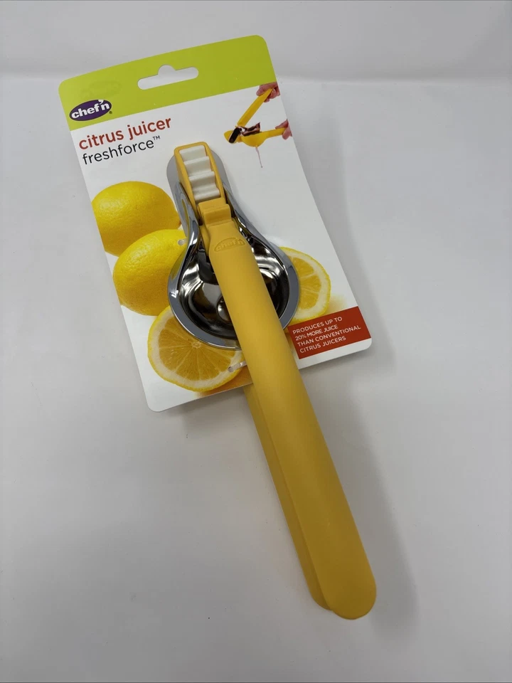 Chef'n - 102-159-017 - FreshForce Yellow Citrus Juicer