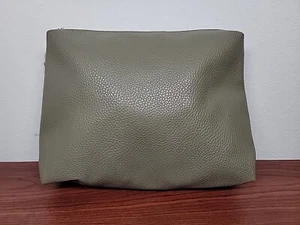 Steve Madden Borsa Trucco Grande Ciottolato - Crema con Ferramenta Tono Oro - Foto 1 di 8