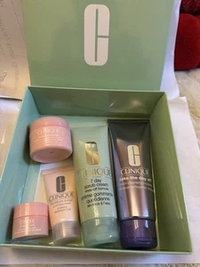 Clinique Luxury 5 Piece Gift Set/Moisture+Scrub etc/Birthday/Travel/GIFT/Holiday - Picture 1 of 7