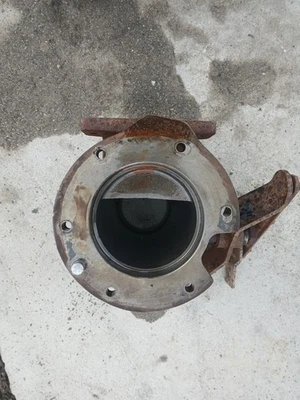 1984-1994 Ford F250 Transfer Case Mount Adapter Housing Manual Transmission OEM - Image 1 of 4