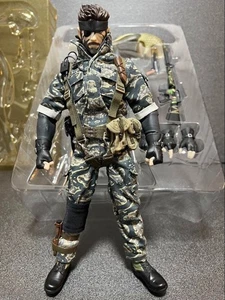 Medicom Toy RAH Metal Gear Solid 3 Snake Eater Camouflage Ver 1/6 Figure - Picture 1 of 8