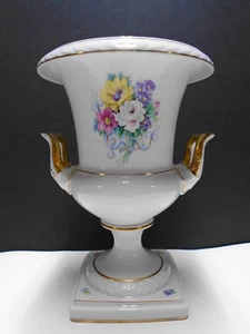 Vintage Alka Kunst Bavaria Porcelain Urn with Floral Decoration and Gold Gilt - Picture 1 of 6