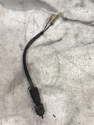 Interruptor luz freno trasero 82 Kawasaki KZ 1100 KZ1100 D Spectre Foto 1 de 3