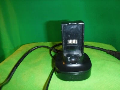 Microsoft Xbox 360 Quick Charge Kit Dual Charging Dock Model DPSN-10EB A REV A01 - Image 1 of 3