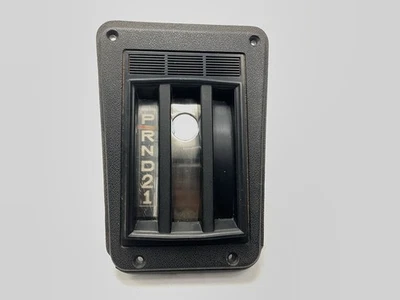 Bisel de ajuste de placa de cambio automático 5024 usado OEM para Datsun 240z 260z Foto 1 de 3