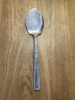 "Cuchara de servidor de bayas de pastelería perforada plateada Rogers Oneida de colección 1881 6"" floral" Foto 1 de 4